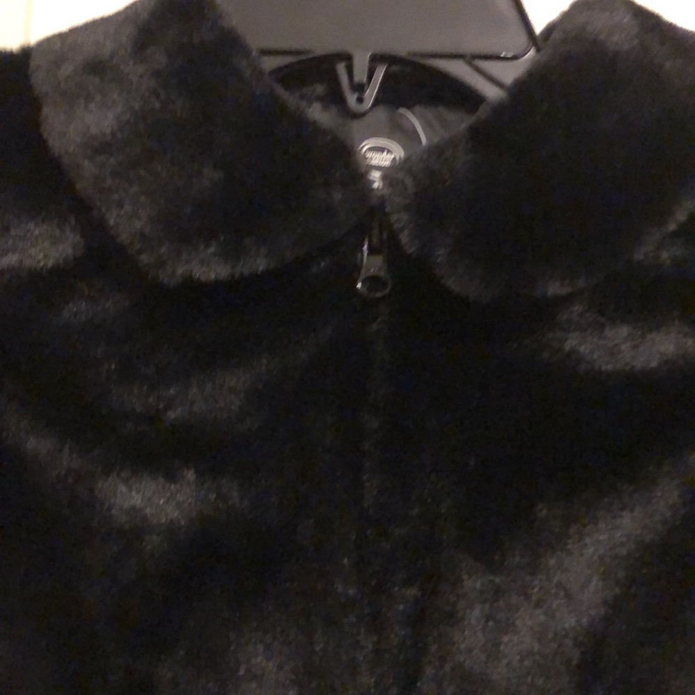 NWT WONDER NATION FAUX FUR GIRLS JACKET. SIZE 4 T - Picture 2 of 5